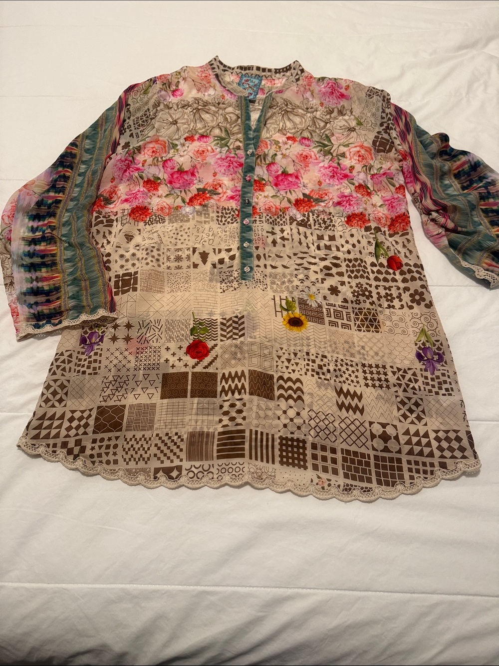 Johnny Was Tunic, Size M (Runs L). Unique. Classy